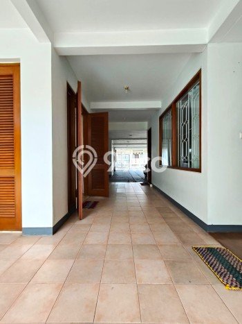 Rumah Elit Modern Tanpa Renovasi di Geger Kalong Bandung Rumah Elit Modern Tanpa Renovasi di Geger Kalong Bandung