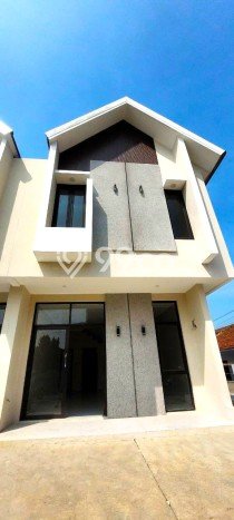 Lokasi Strategis! Dijual Ruko Bisnis di Cibiru, Bandung Kondisi Baik Lokasi Strategis! Dijual Ruko Bisnis di Cibiru, Bandung Kondisi Baik