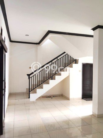 Dijual Cepat Rumah Bagus Siap Huni LB 130m2 di Margahayu, Bandung Dijual Cepat Rumah Bagus Siap Huni LB 130m2 di Margahayu, Bandung