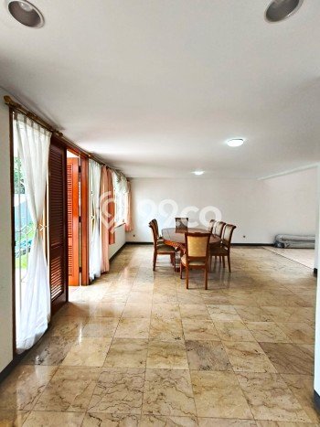 Rumah Elit Modern Tanpa Renovasi di Geger Kalong Bandung Rumah Elit Modern Tanpa Renovasi di Geger Kalong Bandung
