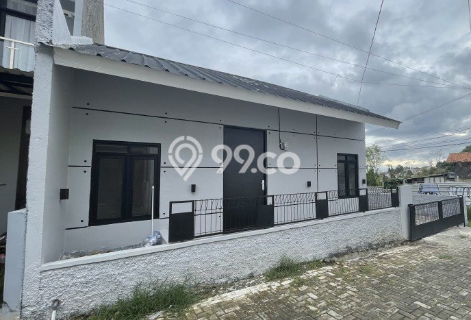 Siap Huni Rumah Minimalis & Modern LB 51m2 di Bandung Barat Siap Huni Rumah Minimalis & Modern LB 51m2 di Bandung Barat