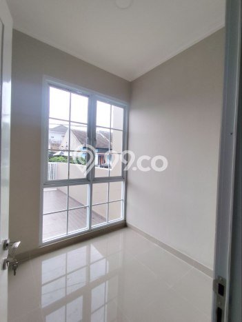Dijual Rumah Strategis Bagus Punya 4 KT di Arcamanik Bandung SHM Dijual Rumah Strategis Bagus Punya 4 KT di Arcamanik Bandung SHM