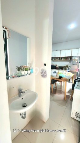 Dijual Rumah Mewah Elegan Dengan View Eksklusif di Semanan, Jakarta Barat Dijual Rumah Mewah Elegan Dengan View Eksklusif di Semanan, Jakarta Barat