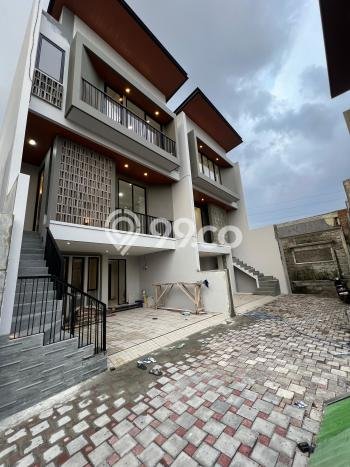 Dijual Rumah Strategis Bagus Punya 4 KT di Jagakarsa Jakarta Selatan SHM Dijual Rumah Strategis Bagus Punya 4 KT di Jagakarsa Jakarta Selatan SHM