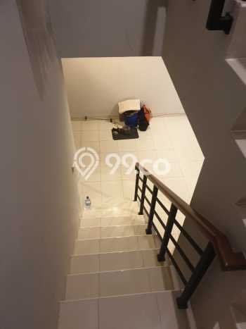 Rumah Modern Minimalis 3 KT Bisa Langsung Pindah di Ciracas Rumah Modern Minimalis 3 KT Bisa Langsung Pindah di Ciracas