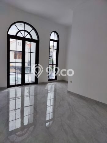 Rumah Minimalis area Cempaka Putih, Jakarta Pusat, Luas 165m² Bangunan 200m² Rumah Minimalis area Cempaka Putih, Jakarta Pusat, Luas 165m² Bangunan 200m²