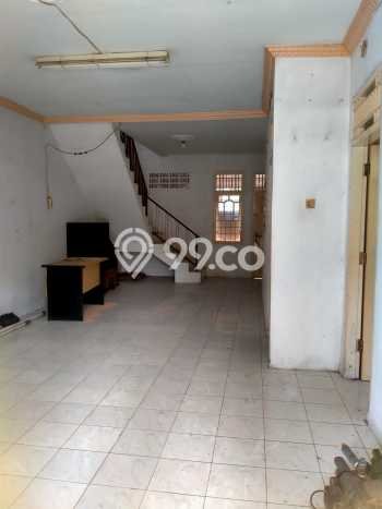 For Sale Rumah 5 Kamar Lokasi Strategis Bagus dan Strategis di Kedamaian For Sale Rumah 5 Kamar Lokasi Strategis Bagus dan Strategis di Kedamaian