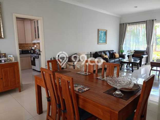 Jual Rumah Mewah Elegan Dengan View Cantik di Gading Serpong, Tangerang Jual Rumah Mewah Elegan Dengan View Cantik di Gading Serpong, Tangerang