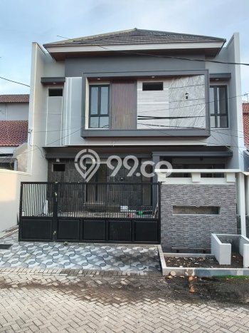 Rumah Luxury Modern Tanpa Renovasi di Manyar Surabaya Rumah Luxury Modern Tanpa Renovasi di Manyar Surabaya