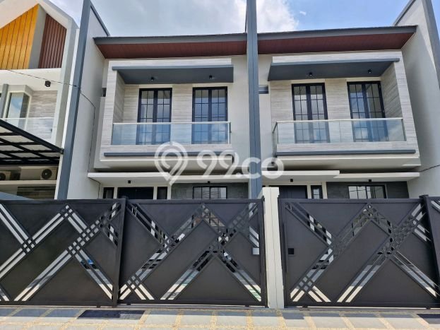 For Sale! Luxury House LT 120m2 Desain Elegan di Manyar For Sale! Luxury House LT 120m2 Desain Elegan di Manyar