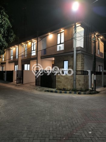 Rumah Modern Cantik 3 KT Bisa Langsung Pindah di Sambikerep Rumah Modern Cantik 3 KT Bisa Langsung Pindah di Sambikerep