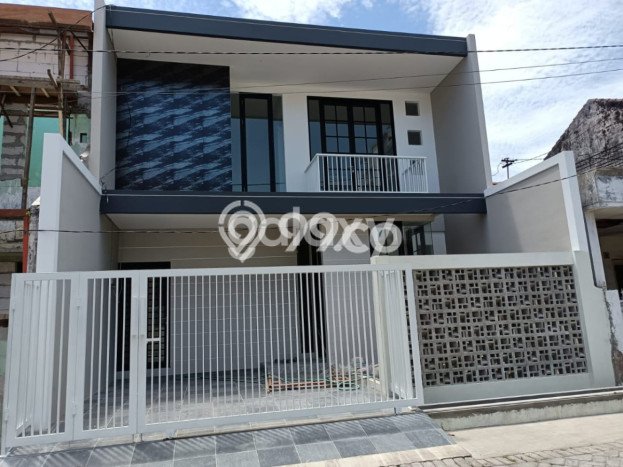Jual Rumah Favorit Siap Huni LB 190m2 di Sukolilo, Surabaya Jual Rumah Favorit Siap Huni LB 190m2 di Sukolilo, Surabaya