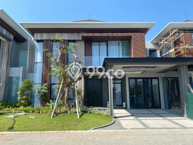 Ready to Use! Premium House LT 216m2 Desain Modern di Pakuwon CIty Ready to Use! Premium House LT 216m2 Desain Modern di Pakuwon CIty