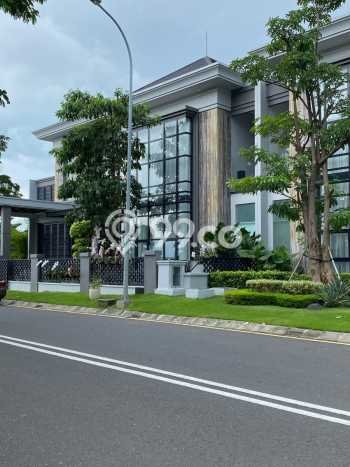 Rumah Luxury Modern Siap Huni di Pakuwon City Surabaya Rumah Luxury Modern Siap Huni di Pakuwon City Surabaya