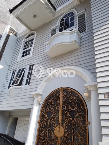 Siap Huni Rumah Mewah 4 Kamar di Dukuh Pakis Dekat ke Mana Saja Siap Huni Rumah Mewah 4 Kamar di Dukuh Pakis Dekat ke Mana Saja