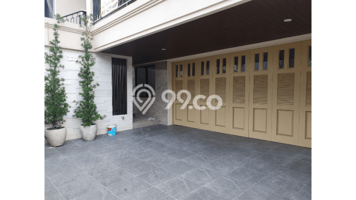 Rumah Luxury Modern Tanpa Renovasi di Citraland Surabaya Rumah Luxury Modern Tanpa Renovasi di Citraland Surabaya