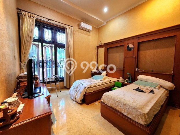 Kesempatan Langka Memiliki Rumah LT 377m² / LB 625m² di Kawasan Bisnis Medan Barat, Medan Kesempatan Langka Memiliki Rumah LT 377m² / LB 625m² di Kawasan Bisnis Medan Barat, Medan