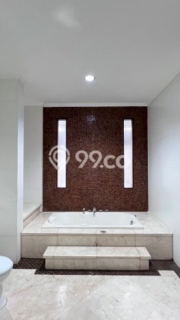 Disewakan! Rumah 4 Kamar Tidur &
3 Kamar Mandi di Kemang, Jakarta Selatan Disewakan! Rumah 4 Kamar Tidur &
3 Kamar Mandi di Kemang, Jakarta Selatan