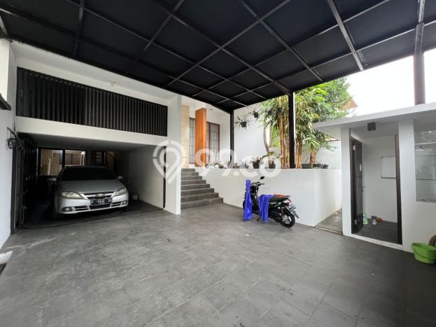 Sewa Rumah Harga Terjangkau di Kemang Jakarta Selatan Punya 4 Kamar Tidur Sewa Rumah Harga Terjangkau di Kemang Jakarta Selatan Punya 4 Kamar Tidur