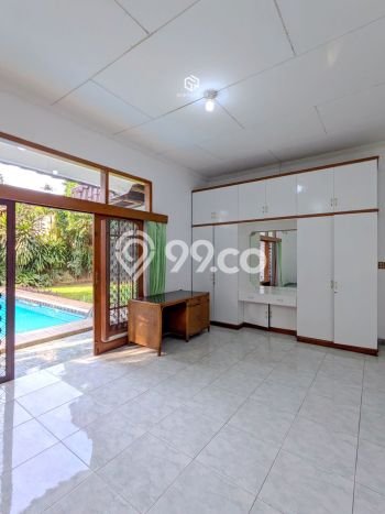 Rumah sewa siap huni 4 KT di Kemang, Jakarta Selatan Rumah sewa siap huni 4 KT di Kemang, Jakarta Selatan