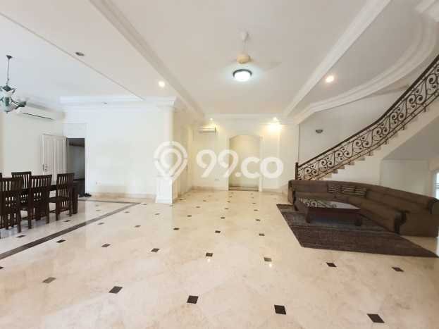 Disewakan Rumah Strategis LT 750m2 / LB 700m2 di Kemang, Jakarta Selatan Disewakan Rumah Strategis LT 750m2 / LB 700m2 di Kemang, Jakarta Selatan