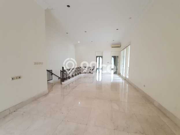 Disewakan Rumah Strategis LT 750m2 / LB 700m2 di Kemang, Jakarta Selatan Disewakan Rumah Strategis LT 750m2 / LB 700m2 di Kemang, Jakarta Selatan