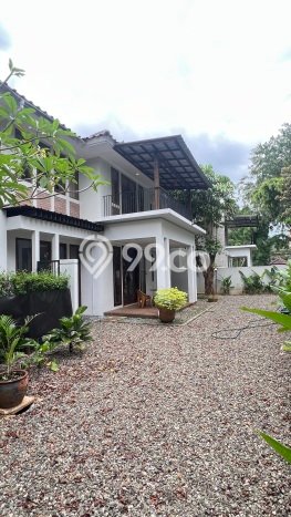 Disewakan! Rumah 4 Kamar Tidur &
3 Kamar Mandi di Kemang, Jakarta Selatan Disewakan! Rumah 4 Kamar Tidur &
3 Kamar Mandi di Kemang, Jakarta Selatan