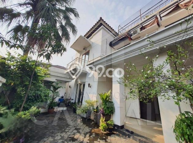 Siap Huni Hunian Elit 6 Kamar di Tebet Dekat ke Mana Saja Siap Huni Hunian Elit 6 Kamar di Tebet Dekat ke Mana Saja