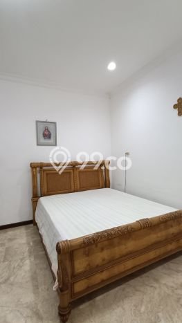 KESEMPATAN EMAS! Rumah di MT Haryono, Jakarta Selatan, Luas 352m² LB 210m² KESEMPATAN EMAS! Rumah di MT Haryono, Jakarta Selatan, Luas 352m² LB 210m²