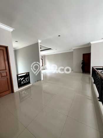 Jual Rumah Luas Megah Dengan View Eksklusif di Pondok Kelapa, Jakarta Timur Jual Rumah Luas Megah Dengan View Eksklusif di Pondok Kelapa, Jakarta Timur