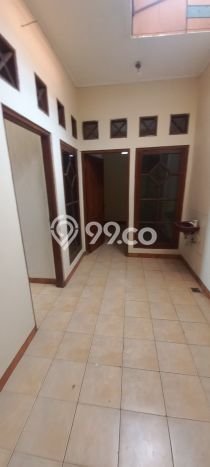 Rumah Asri di Mampang, 6 KM, Luas 169m² LB 100m² Rumah Asri di Mampang, 6 KM, Luas 169m² LB 100m²