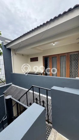 RECOMMENDED! Rumah di Fatmawati, 3 KM, Area Premium, Luas 200m² Bangunan 180m² RECOMMENDED! Rumah di Fatmawati, 3 KM, Area Premium, Luas 200m² Bangunan 180m²