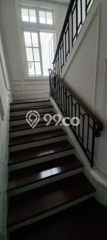 Hunian Mewah LB 1100m2 Siap Pakai Desain Elegan di Kuningan, Jakarta Selatan Hunian Mewah LB 1100m2 Siap Pakai Desain Elegan di Kuningan, Jakarta Selatan