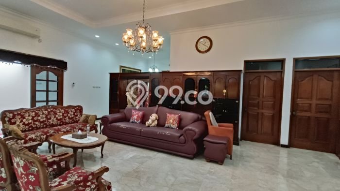 KESEMPATAN EMAS! Rumah di MT Haryono, Jakarta Selatan, Luas 352m² LB 210m² KESEMPATAN EMAS! Rumah di MT Haryono, Jakarta Selatan, Luas 352m² LB 210m²