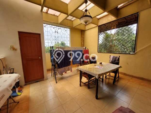Jual Rumah Luas Megah Dengan View Cantik di Bambu Apus, Jakarta Timur Jual Rumah Luas Megah Dengan View Cantik di Bambu Apus, Jakarta Timur