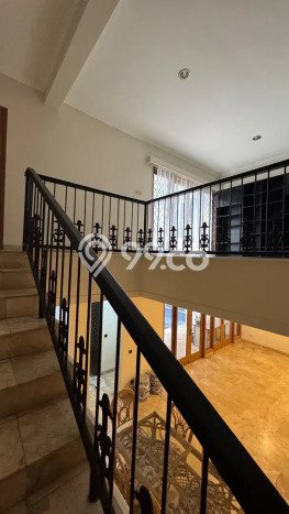 RECOMMENDED! Rumah di Fatmawati, 3 KM, Area Premium, Luas 200m² Bangunan 180m² RECOMMENDED! Rumah di Fatmawati, 3 KM, Area Premium, Luas 200m² Bangunan 180m²