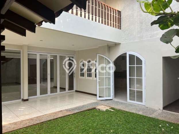 BEST LOCATION! Rumah kawasan Menteng, Dekat Tol, 5 KT, Luas 700m² LB 1200m² BEST LOCATION! Rumah kawasan Menteng, Dekat Tol, 5 KT, Luas 700m² LB 1200m²