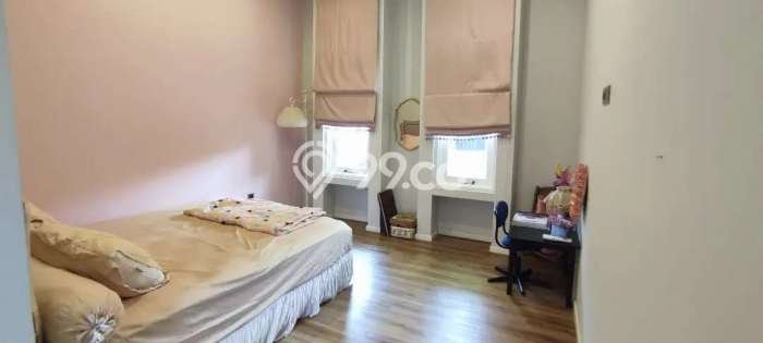 LOKASI STRATEGIS! Rumah di Tebet, Akses ke Tol, 5 KM, LT 400m² LB 450m² LOKASI STRATEGIS! Rumah di Tebet, Akses ke Tol, 5 KM, LT 400m² LB 450m²