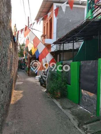 INVESTASI TEPAT! Rumah area Rawajati, LT 40m² Bangunan 80m² INVESTASI TEPAT! Rumah area Rawajati, LT 40m² Bangunan 80m²