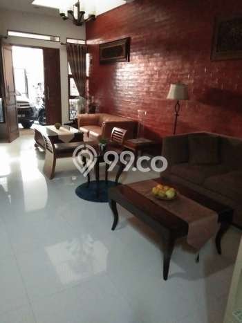 Rumah Asri area Kebagusan, 3 KM, LT 100m² Bangunan 220m² Rumah Asri area Kebagusan, 3 KM, LT 100m² Bangunan 220m²