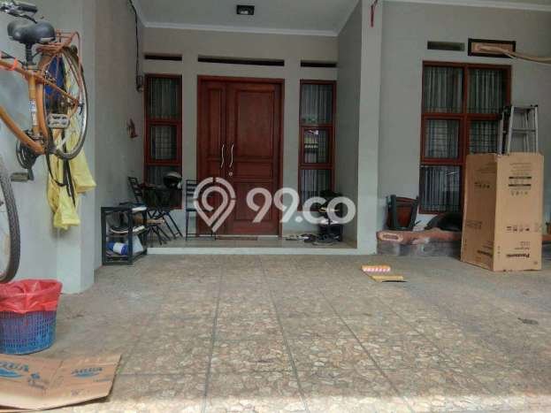 Rumah Asri area Kebagusan, 3 KM, LT 100m² Bangunan 220m² Rumah Asri area Kebagusan, 3 KM, LT 100m² Bangunan 220m²