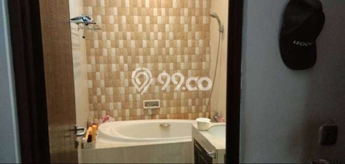 Rumah Asri area Kebagusan, 3 KM, LT 100m² Bangunan 220m² Rumah Asri area Kebagusan, 3 KM, LT 100m² Bangunan 220m²