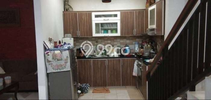 Rumah Asri area Kebagusan, 3 KM, LT 100m² Bangunan 220m² Rumah Asri area Kebagusan, 3 KM, LT 100m² Bangunan 220m²