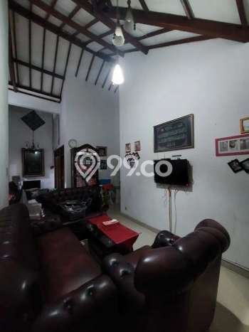 SPECIAL PRICE! Rumah Asri di Cempaka Putih, Luas 133m² LB 120m² SPECIAL PRICE! Rumah Asri di Cempaka Putih, Luas 133m² LB 120m²