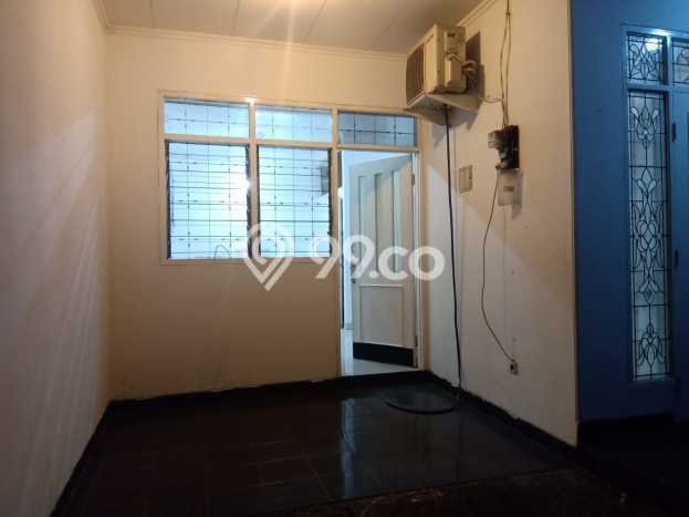 Rumah Asri area Sektor 9-Bintaro, 3 KT, Akses Mudah Rumah Asri area Sektor 9-Bintaro, 3 KT, Akses Mudah