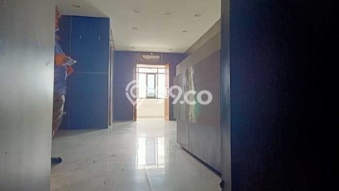 Rumah 6 KT 5 KM di Kawasan Senen, Jakarta Pusat Rumah 6 KT 5 KM di Kawasan Senen, Jakarta Pusat