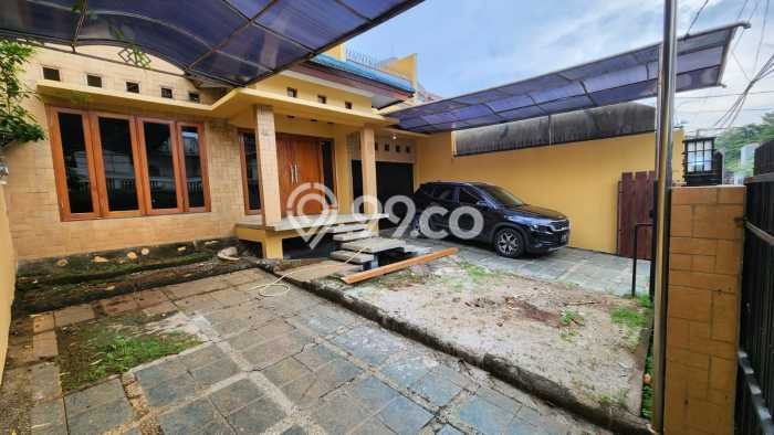 For Sale! Premium House LT 339m2 Desain Elegan di Rawamangun For Sale! Premium House LT 339m2 Desain Elegan di Rawamangun