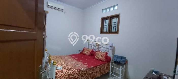 SPECIAL OFFER! Rumah di Pancoran, 7 KT, Area Strategis, Luas 200m² Bangunan 350m² SPECIAL OFFER! Rumah di Pancoran, 7 KT, Area Strategis, Luas 200m² Bangunan 350m²