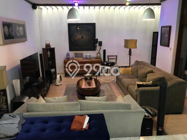 Rumah 4 Kamar Harga Menarik di Senopati, Jakarta Selatan Rumah 4 Kamar Harga Menarik di Senopati, Jakarta Selatan