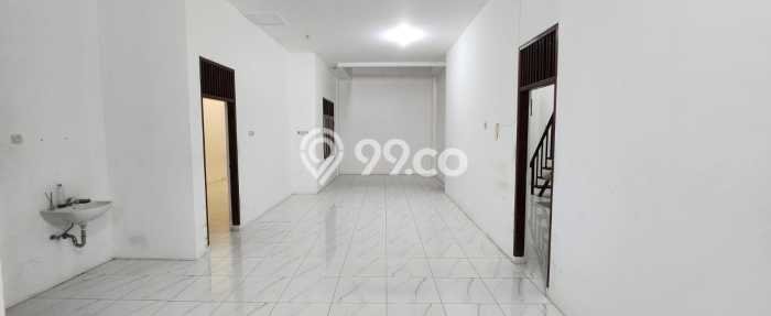 SPECIAL LISTING! Rumah area Kembangan, 2 KM, Akses Fasilitas, Luas 200m² LB 200m² SPECIAL LISTING! Rumah area Kembangan, 2 KM, Akses Fasilitas, Luas 200m² LB 200m²
